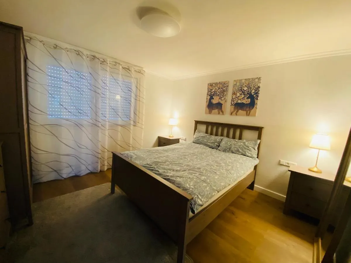 Exklusiv Moeblierte Wohnung In Besten Lage Stuttgart 0*,